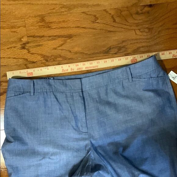 Talbots Blue Bermuda Shorts Polished Chambray Style - Picture 4 of 10